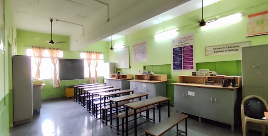 Advance Communication Lab